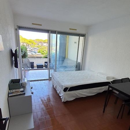 Studio 137 Port Camargue, Piscine, Climatisation, 4 Personnes Le Grau-du-Roi Luaran gambar